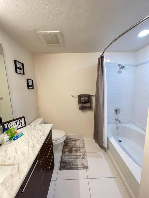 Luxury Apt 3 Mins To Dt Tampa -Pool-Gym-Balcony Экстерьер фото