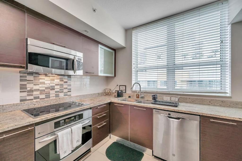 Luxury Apt 3 Mins To Dt Tampa -Pool-Gym-Balcony Экстерьер фото