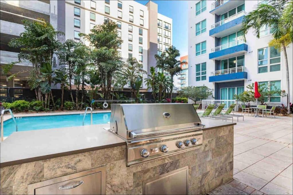 Luxury Apt 3 Mins To Dt Tampa -Pool-Gym-Balcony Экстерьер фото