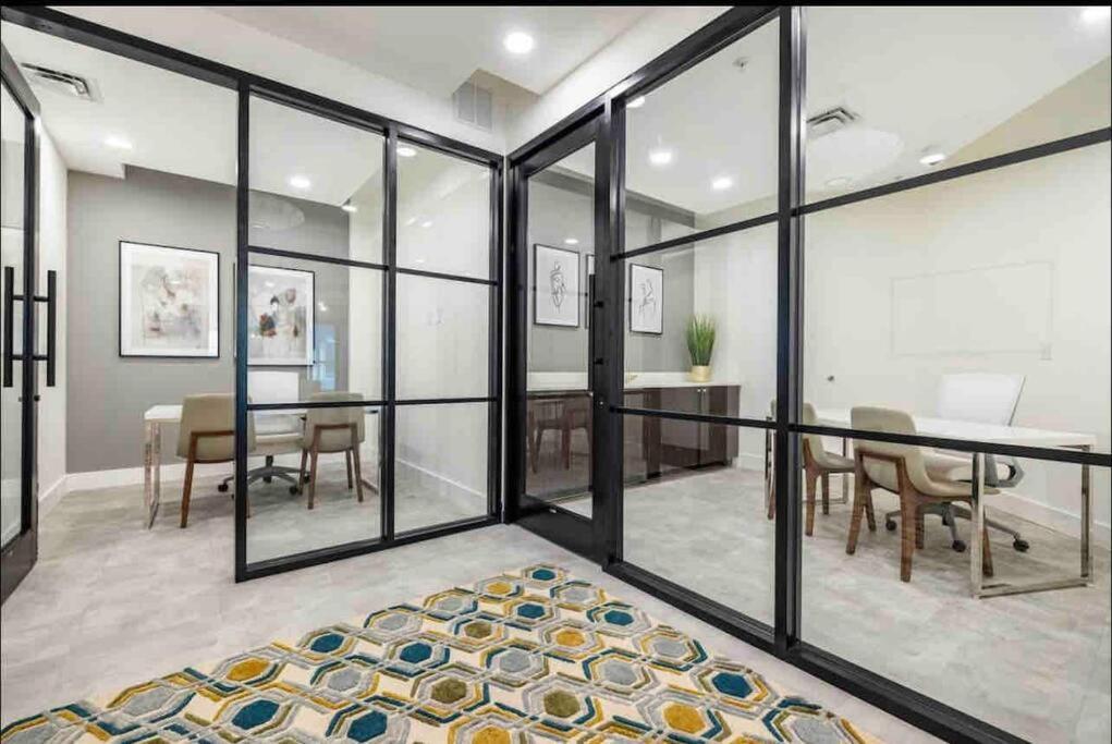 Luxury Apt 3 Mins To Dt Tampa -Pool-Gym-Balcony Экстерьер фото