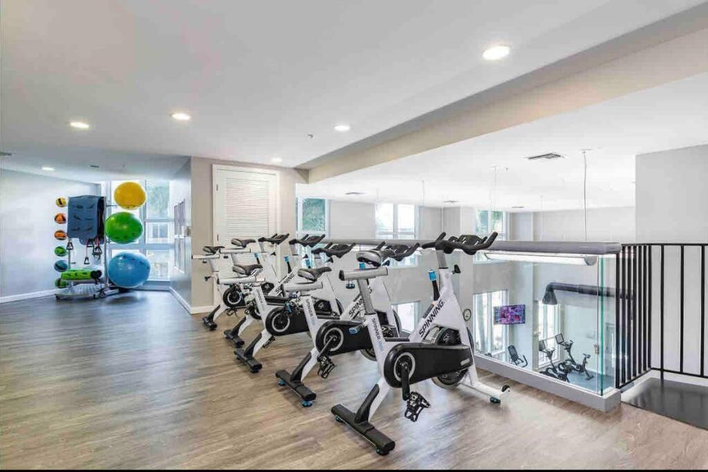 Luxury Apt 3 Mins To Dt Tampa -Pool-Gym-Balcony Экстерьер фото